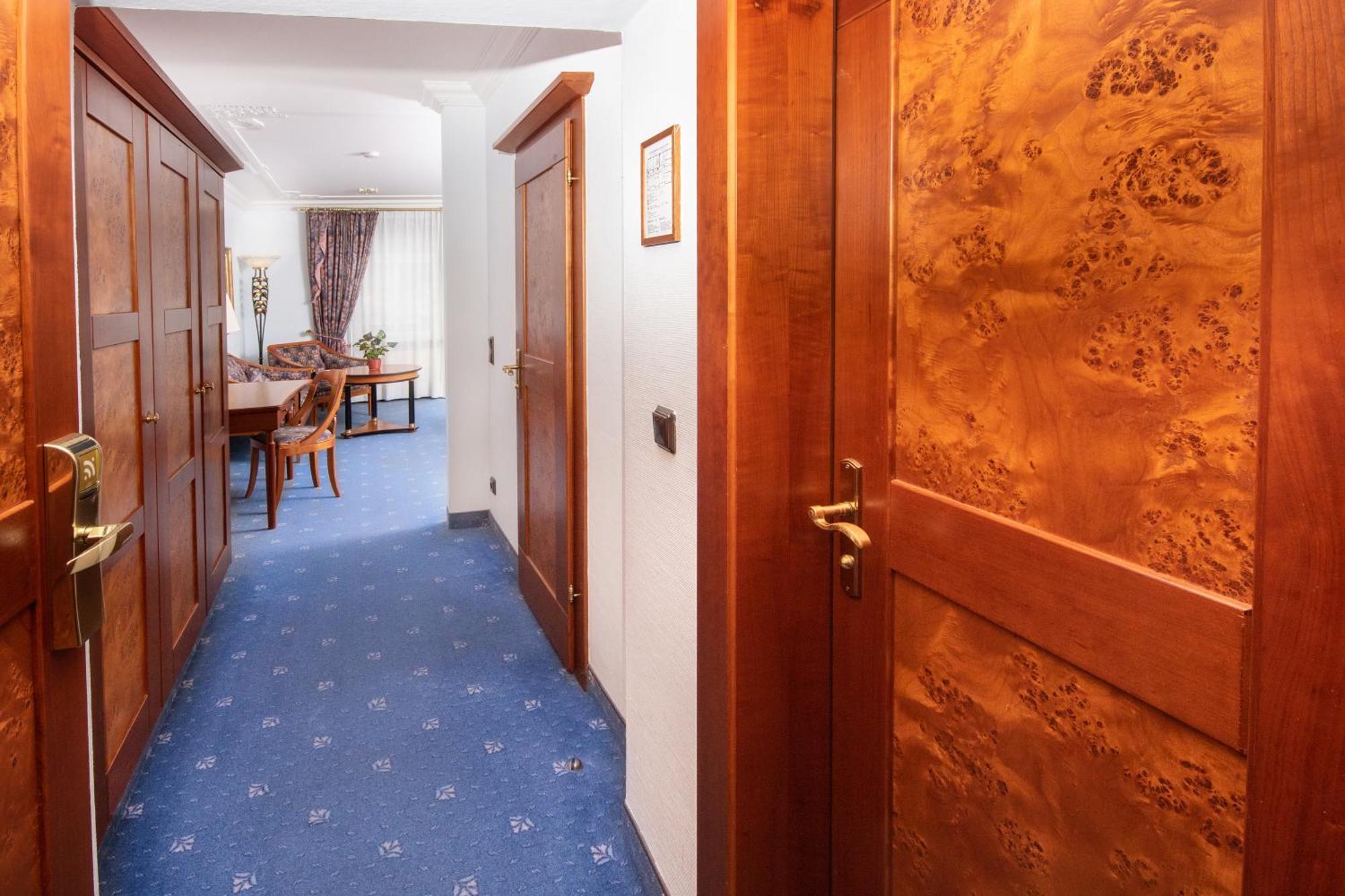 Post-Hotel Mittenwald Εξωτερικό φωτογραφία