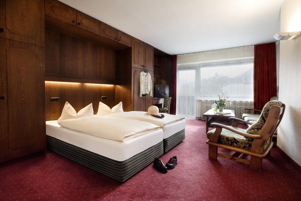 Post-Hotel Mittenwald Εξωτερικό φωτογραφία