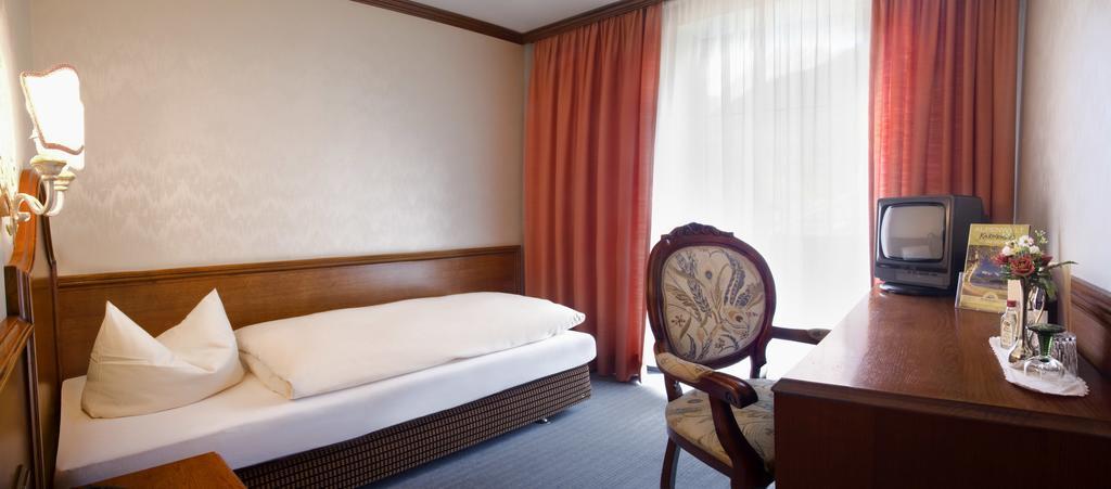 Post-Hotel Mittenwald Εξωτερικό φωτογραφία