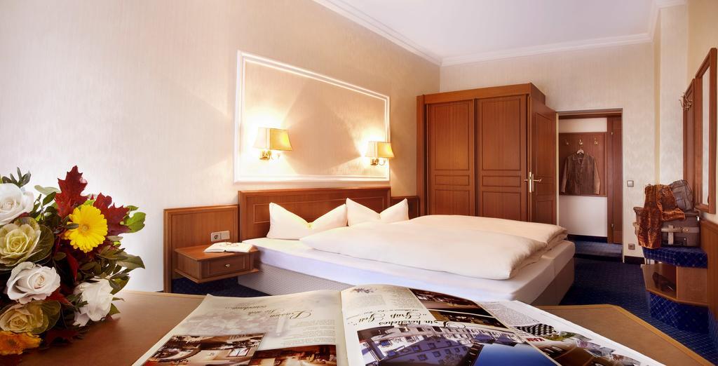 Post-Hotel Mittenwald Εξωτερικό φωτογραφία
