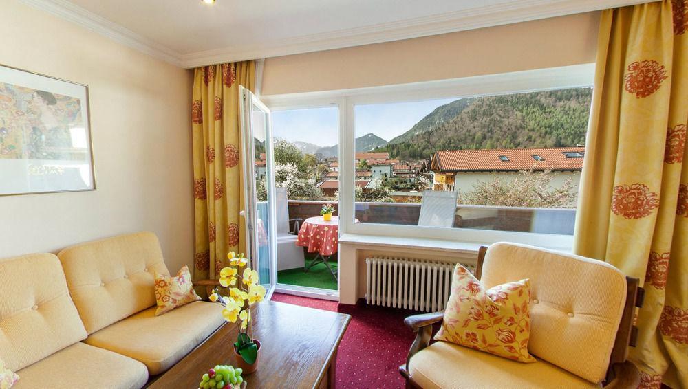 Post-Hotel Mittenwald Εξωτερικό φωτογραφία